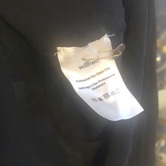 WILFRED Black Sheer 100% Silk V Neck Blouse, S - Picture 4 of 6